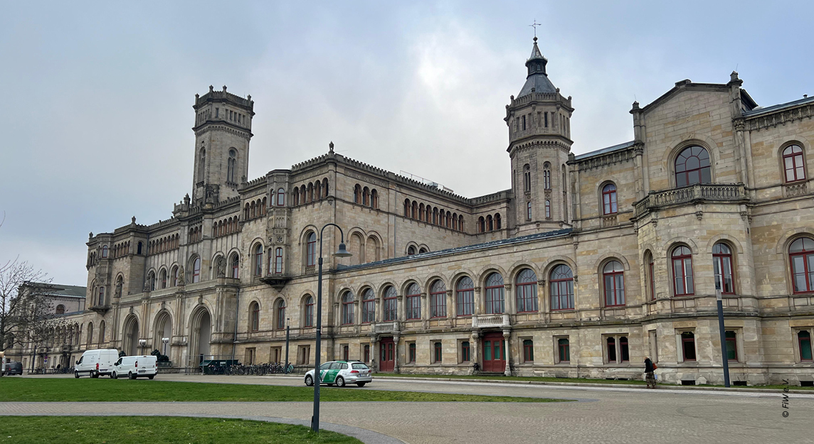 Main building of Leibniz University Hannover. © FiW e. V.