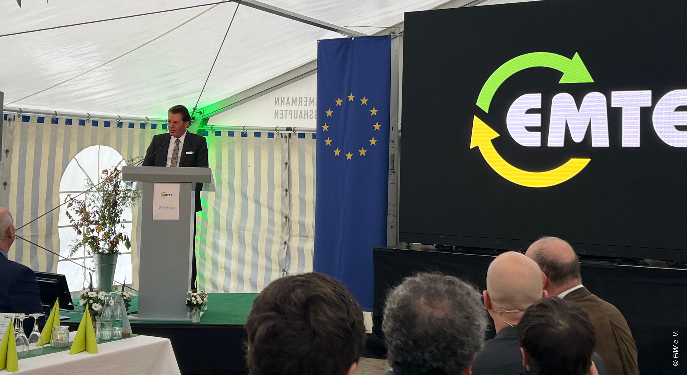 Welcome address by Mr. Emter. © FiW e. V.